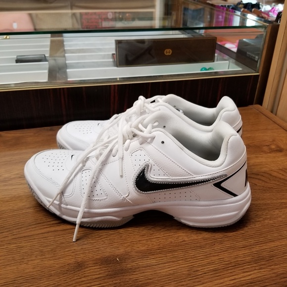 nike city court mens